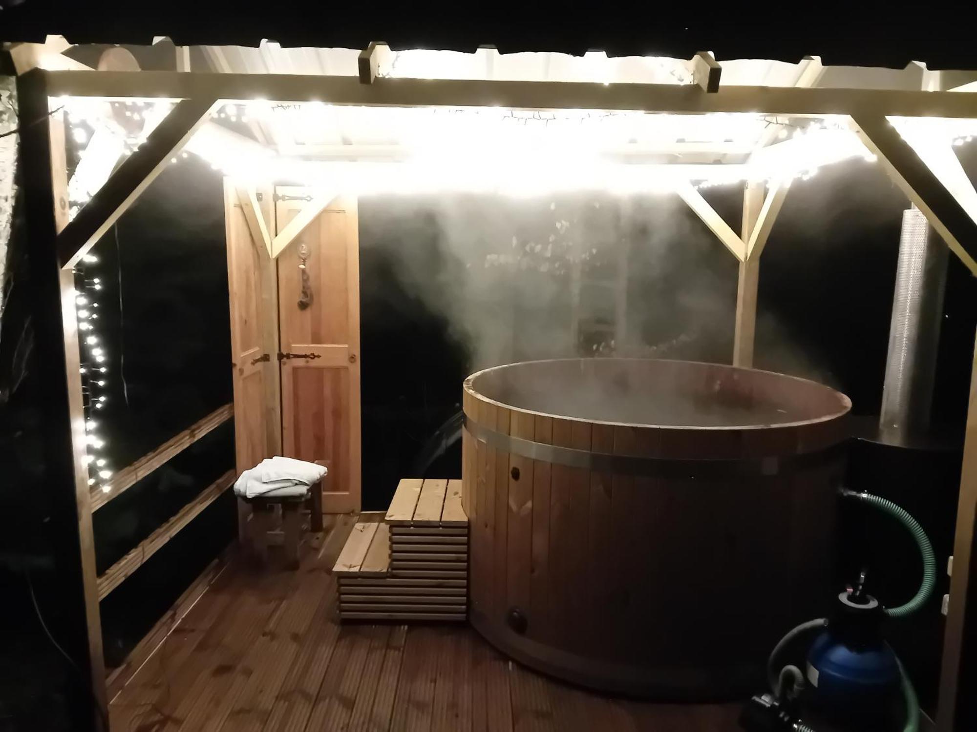 Celles-Sur-Durolle Domaine De Marchal - Chambres Et Table D'Hotes المظهر الخارجي الصورة